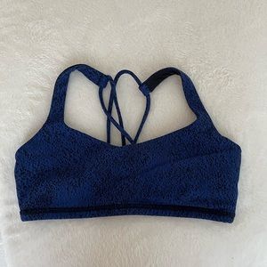 Lululemon blue free to be bra 6